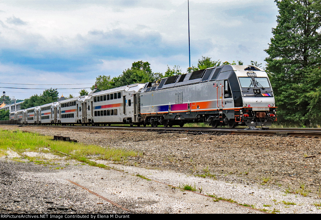 NJT 4551 on train 1178